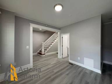 Main picture of 2334 Reisterstown Rd