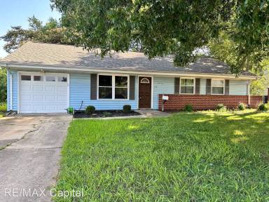 Main picture of 35 Diggs Dr