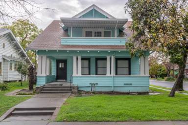 Main picture of 1345 N Lincoln St