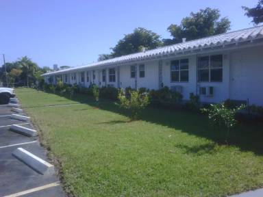 Main picture of 332 NE 2nd St