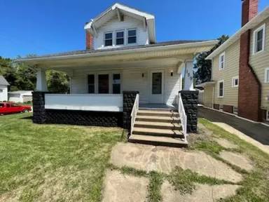 Main picture of 159 W Locust St