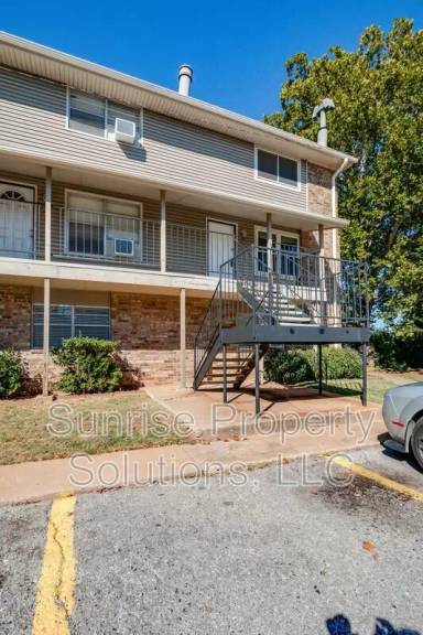 Main picture of 6724 N Meridian Ave