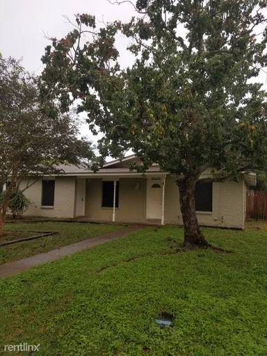 Main picture of 3021 Monmouth St