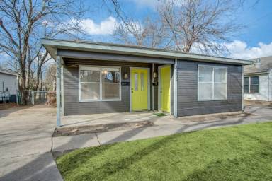 Main picture of 3200 Merida Ave