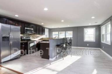 Main picture of 3405 Pebble Dr