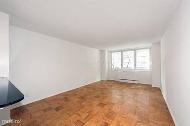 Main picture of The Murray Hill