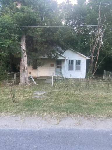 Main picture of 603 Sarff Ave
