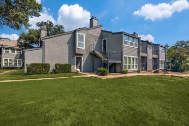 Main picture of Trinity Meadows Condominiums