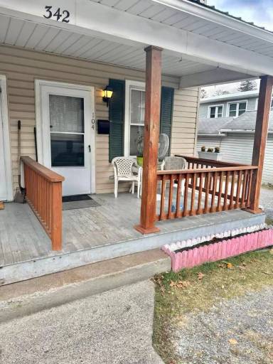 Main picture of 342 S Main St