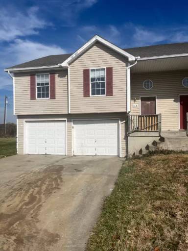 Main picture of 1110 Carriage Ln