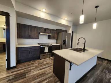 Main picture of 1595 N 25th Ave