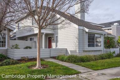 Main picture of 310 Commander Ln