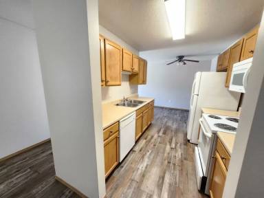 Main picture of 3219 S Sycamore Ave