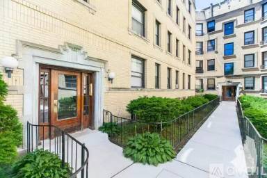 Main picture of 4600 N Beacon St Apartments