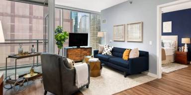 Main picture of 160 W Kinzie St