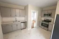 Main picture of 15 Tremlett St
