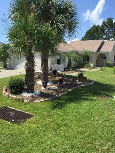 Main picture of 270 S Glades Trl