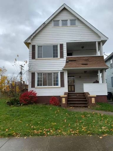 Main picture of 3700 E 117th St