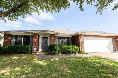 Main picture of 15808 Sambuca Cir