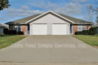 Main picture of 1118 Dean Dr