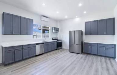 Main picture of 18739 Juniper St