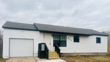 Main picture of 812 NW 34th St
