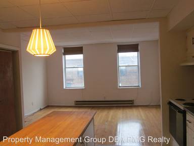 Main picture of 1003 Christian St