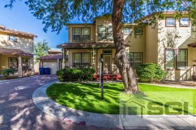 Main picture of 942 S Ash Ave