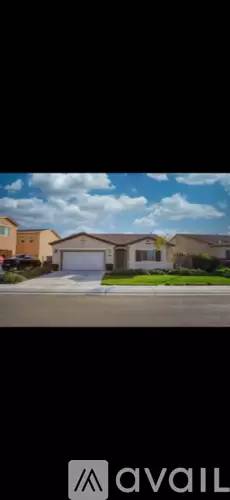 Main picture of 2059 Macedo St