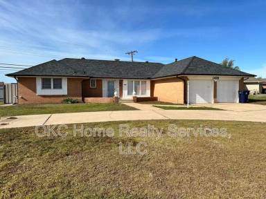 Main picture of 1428 SW 72nd St