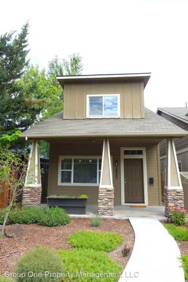 Main picture of 1822 S Atlantic St