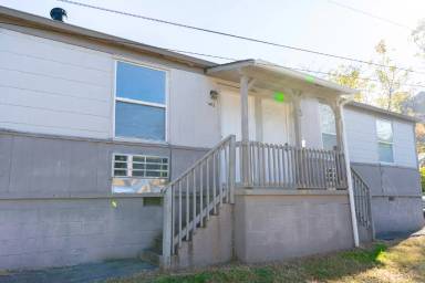Main picture of 1414 Chicago Ave