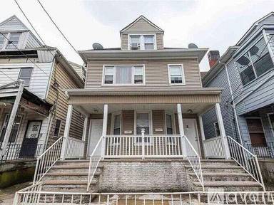 Main picture of 97 Claremont Ave