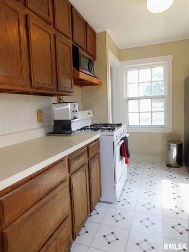 Main picture of 3917 18th Ave