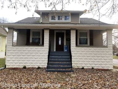 Main picture of 4743 Bellevue Ave