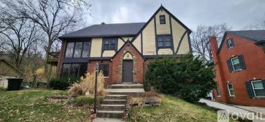 Main picture of 795 Ludlow Ave