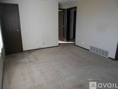 Main picture of 2411 W 5th St