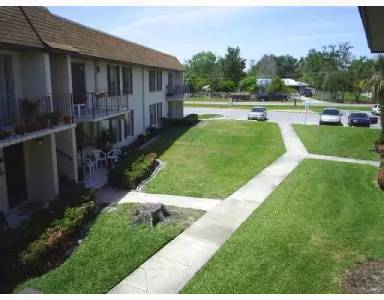 Main picture of 921 W Oak Ridge Rd