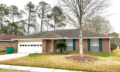 Main picture of 401 Pine Shadows Dr