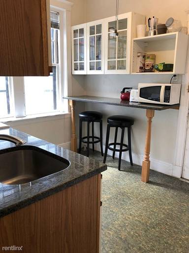 Main picture of 35 Mount Hood Rd