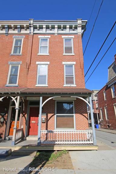 Main picture of 238 Muench St