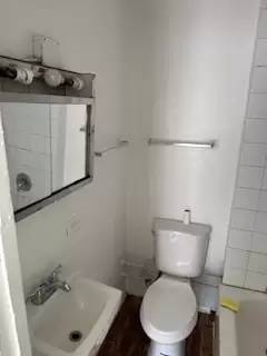 Main picture of 19 Walker Pl