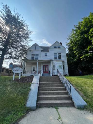 Main picture of 640 Jefferson Ave