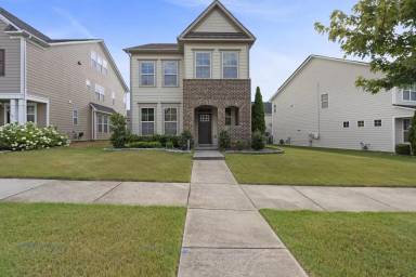 Main picture of 4013 Willow Green Pl