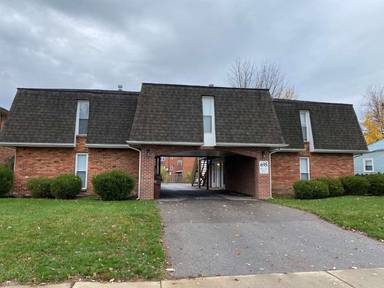 Main picture of 695 Riverview Dr