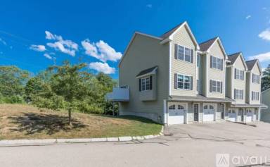 Main picture of 2 Townsend Dr