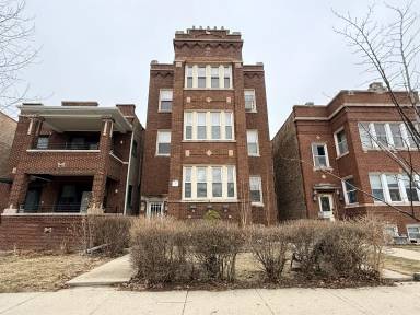 Main picture of 2736 W Giddings St