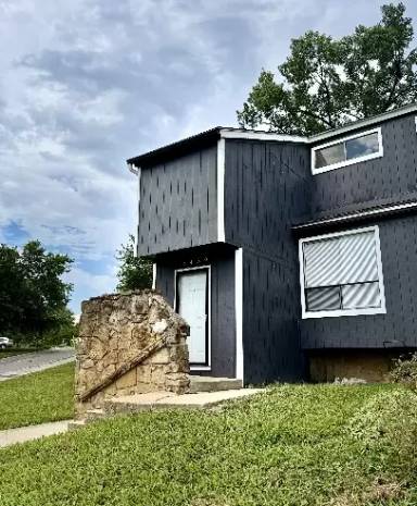 Main picture of 3420 Augusta Dr