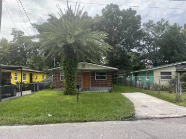 Main picture of 1876 Junior St