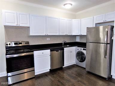 Main picture of 3345 N Marshfield Ave